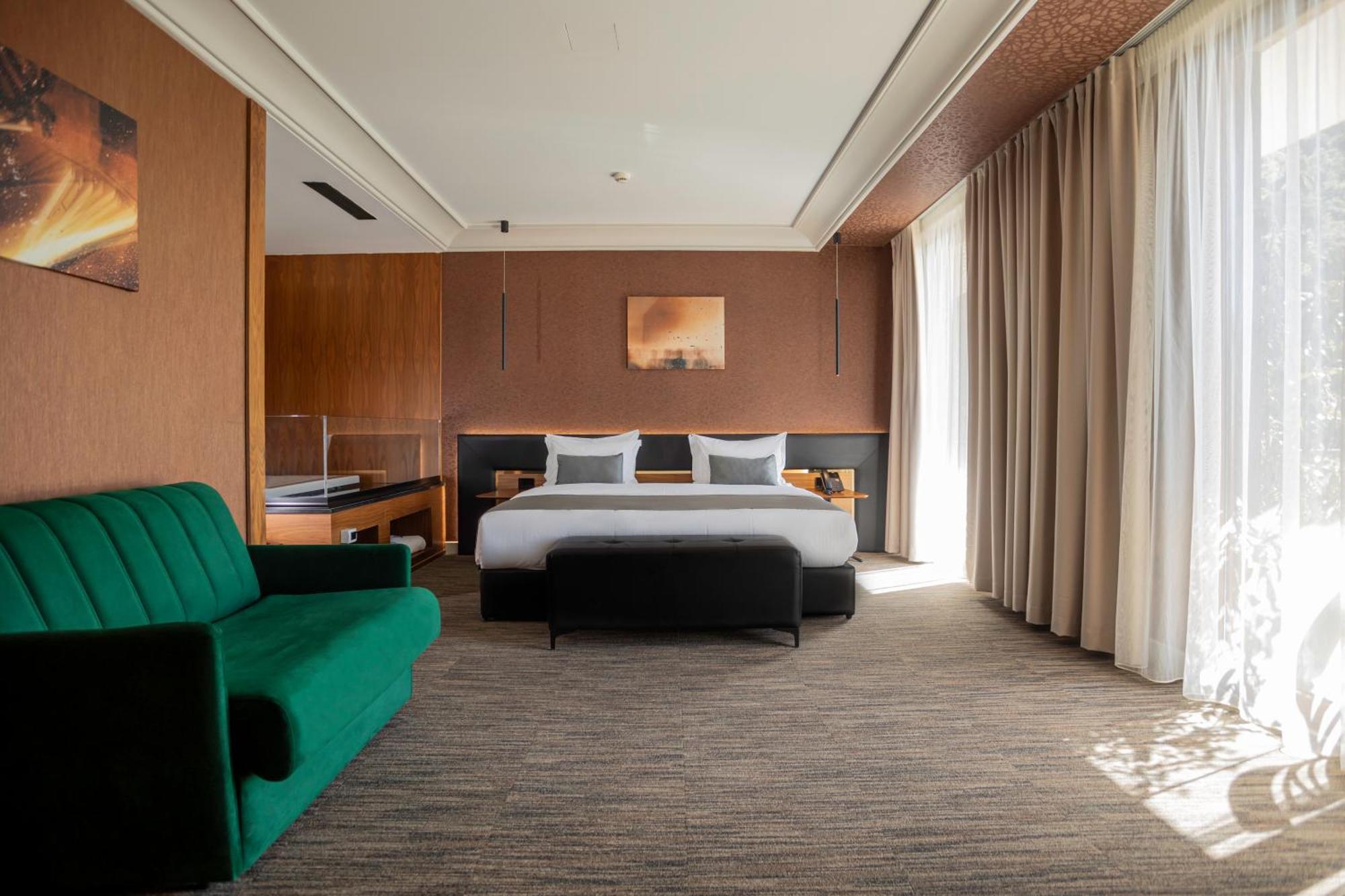 Select Hill Resort Linze Экстерьер фото