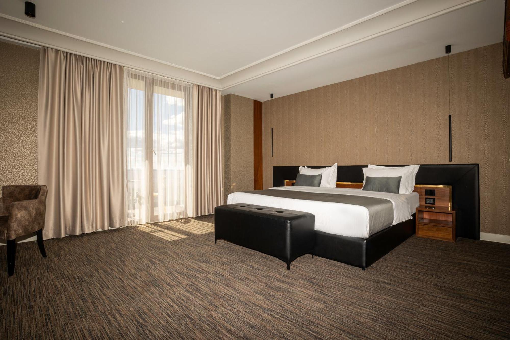 Select Hill Resort Linze Экстерьер фото