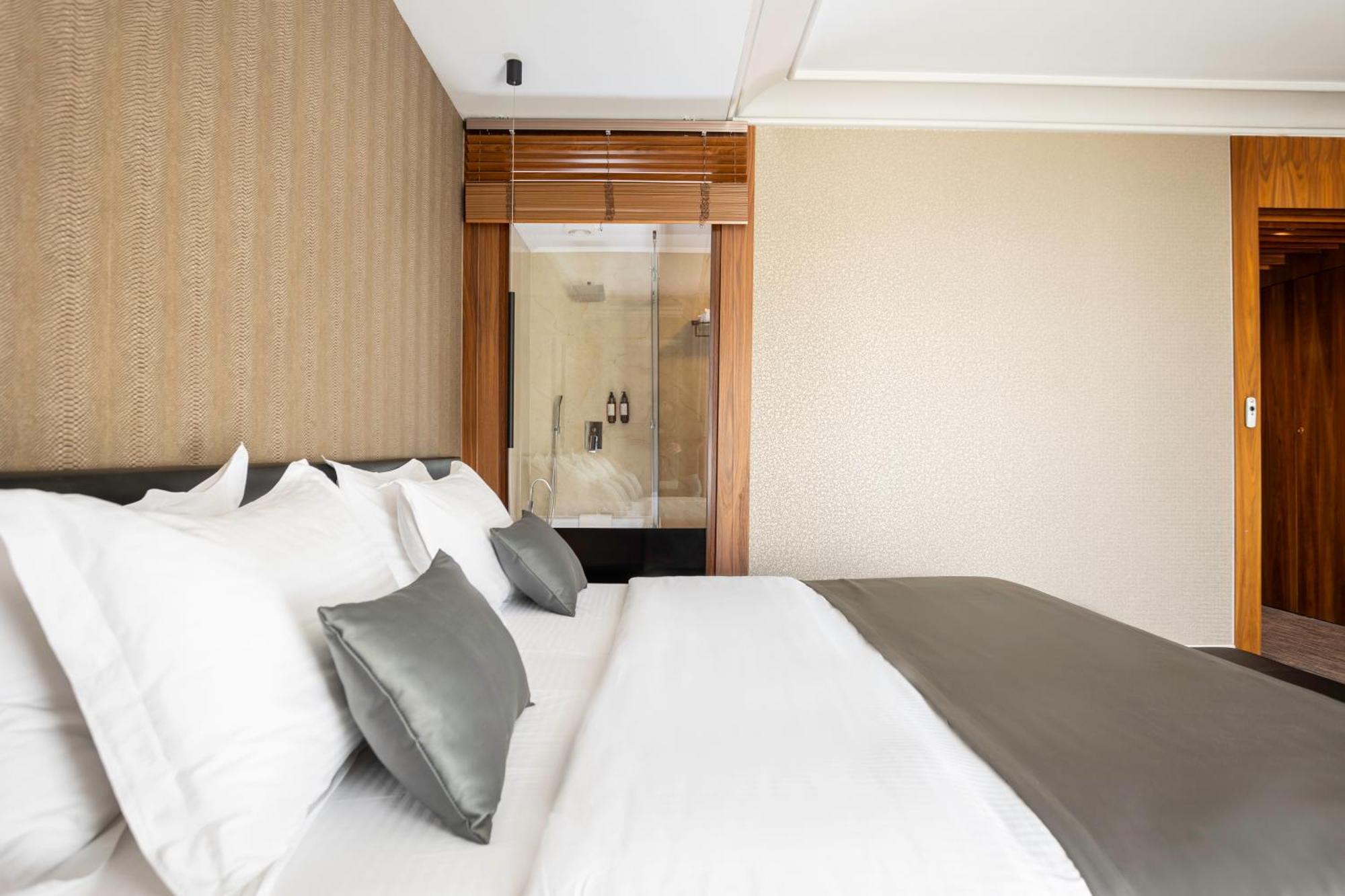 Select Hill Resort Linze Экстерьер фото