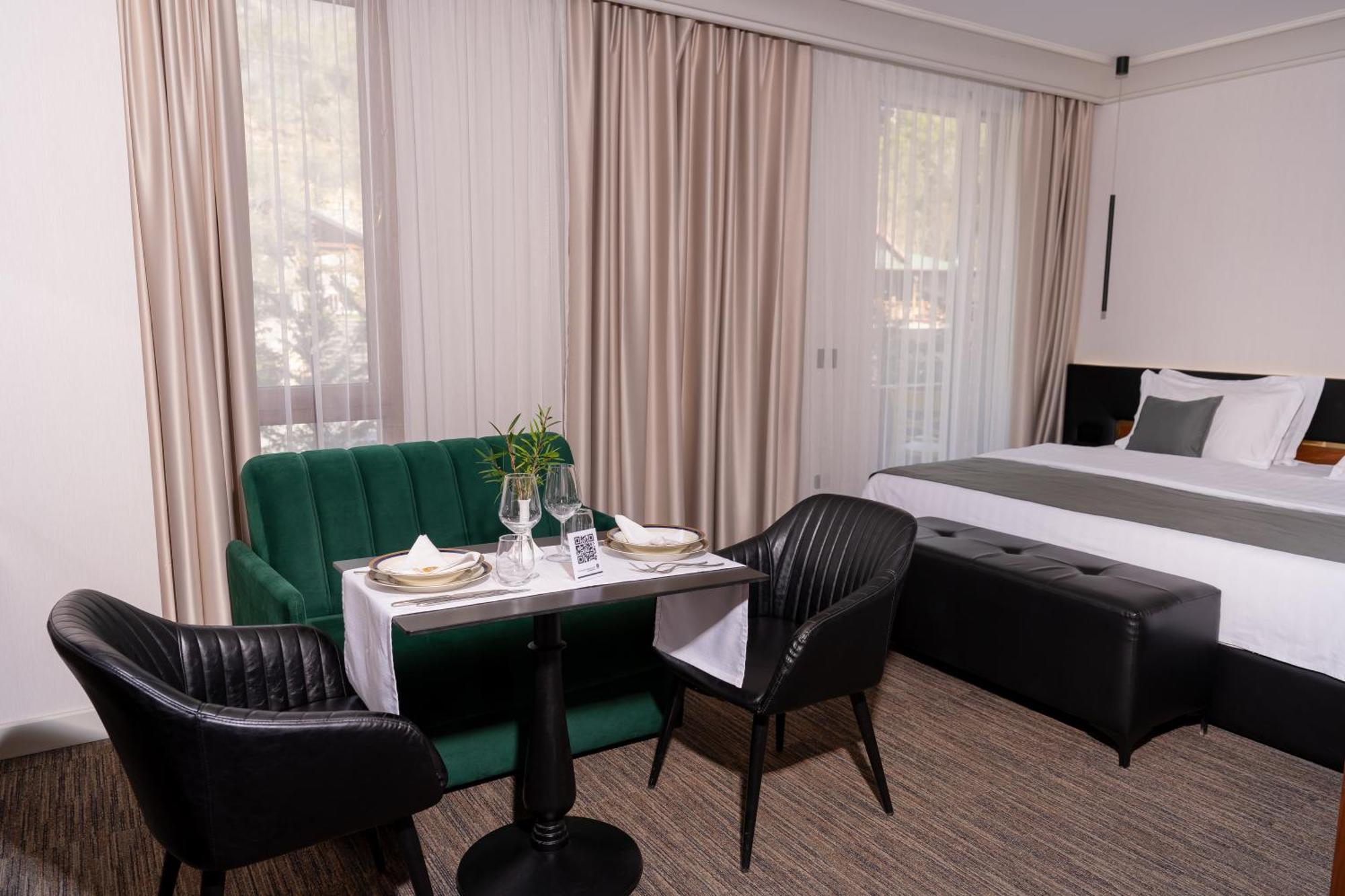 Select Hill Resort Linze Экстерьер фото