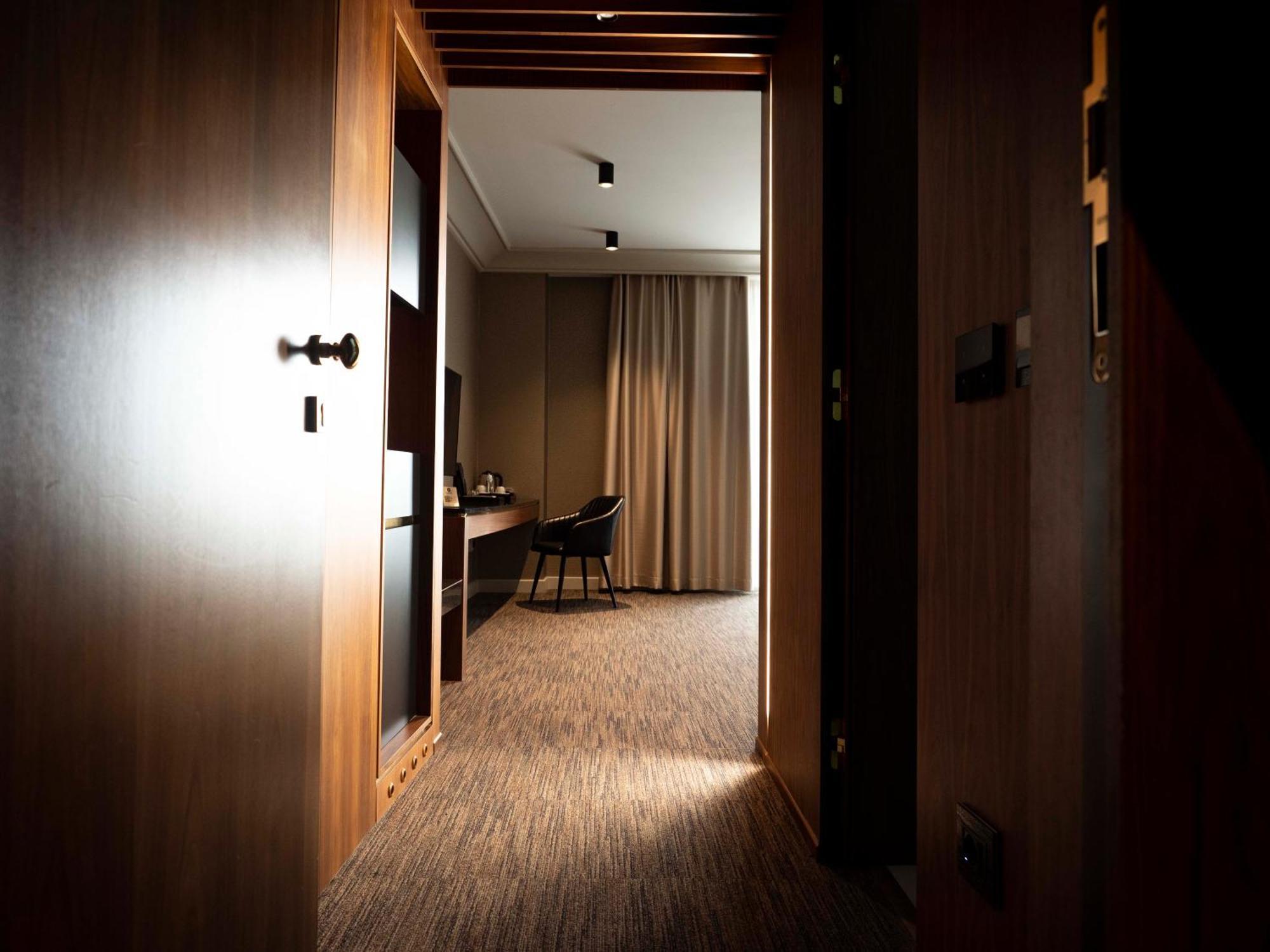 Select Hill Resort Linze Экстерьер фото