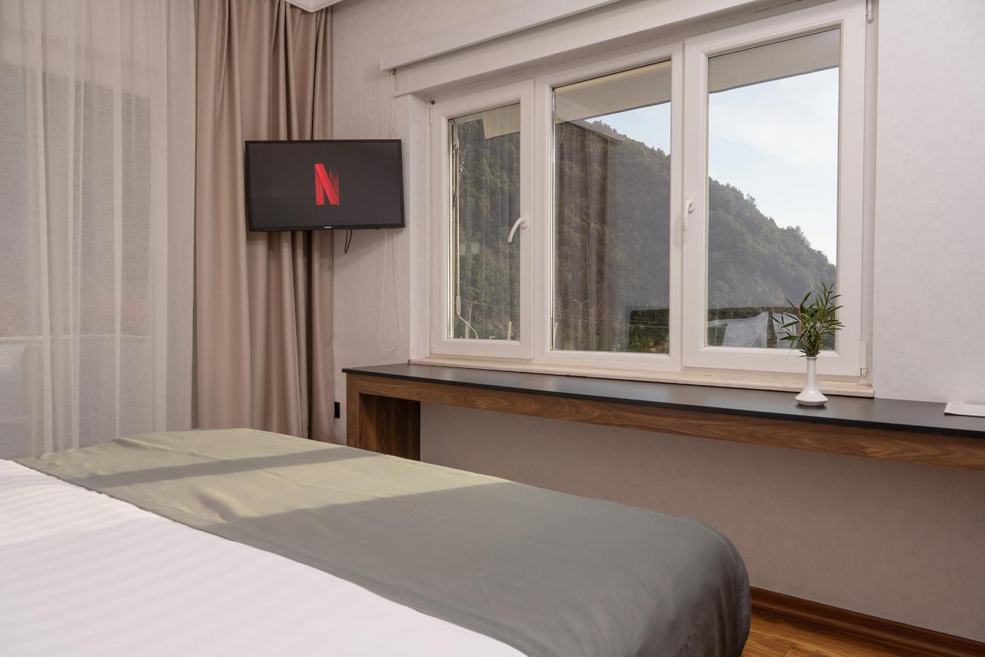 Select Hill Resort Linze Экстерьер фото